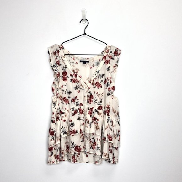 American Eagle Outfitters Tops - American Eagle Floral Ruffle Flutter Sleeve Tank L